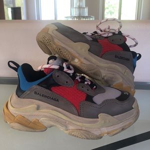 FLASH SALE 💕💕💕 AUTHENTIC Balenciaga Triple S size 36 rare Italian made